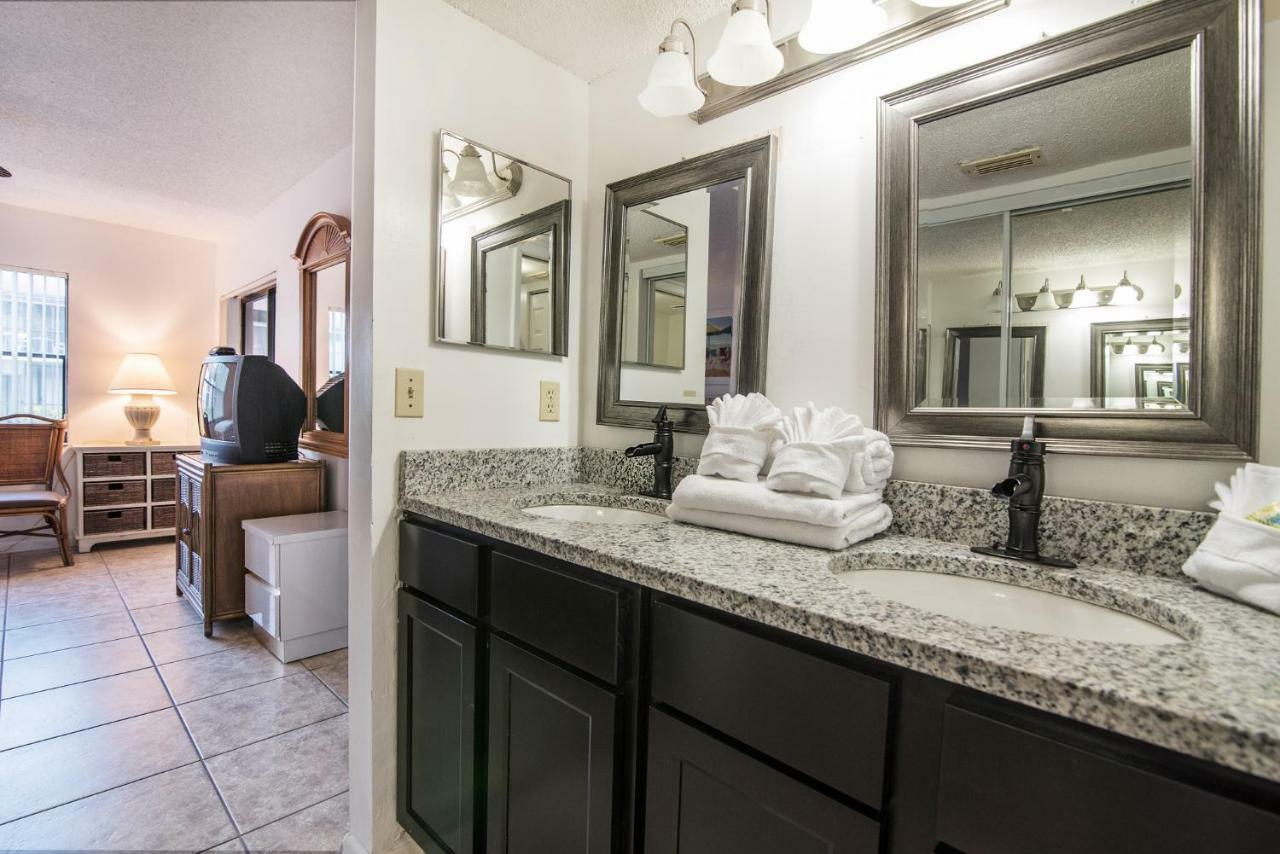 בראדנטון ביץ' Luxury Shorewalk Water Front 2 Bedroom 2 Bathroom 3Mins Img 5 Mins Beach מראה חיצוני תמונה